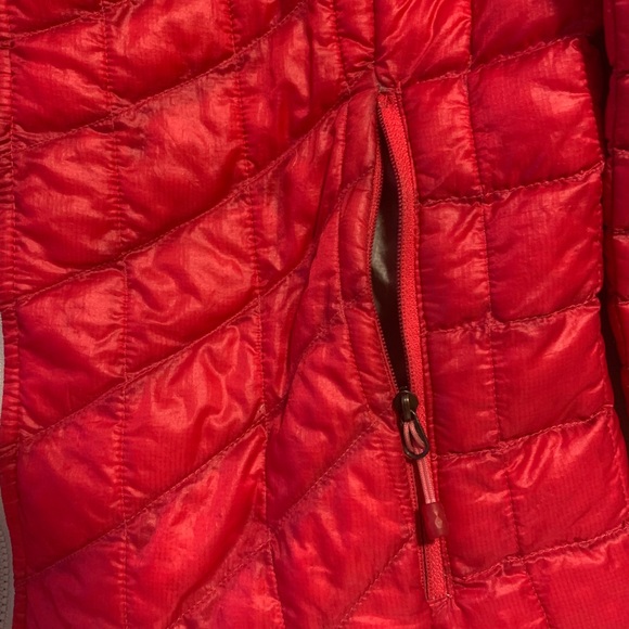 North Face Thermoball Jacket - Picture 9 of 16